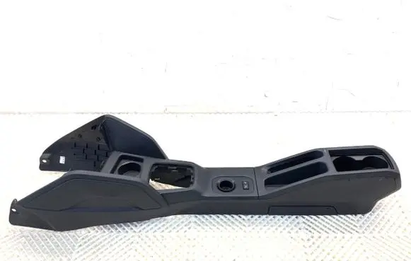 Dacia Duster II Center console 