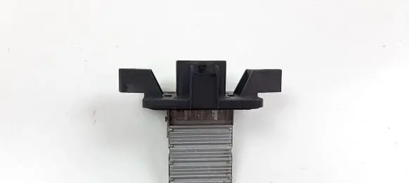 Chrysler Voyager Heater blower fan relay S8733001 M4257