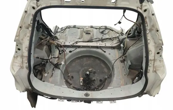 Nissan Bluebird Sylphy II Rear bodywork 