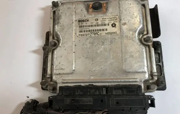 Chrysler Voyager Engine control unit/module 0281011281 P04727770AC