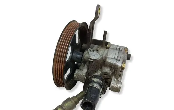 Mitsubishi Space Star Power steering pump 