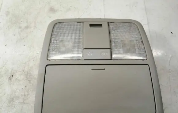 Toyota Avensis T270 Front seat light 8126005380B0