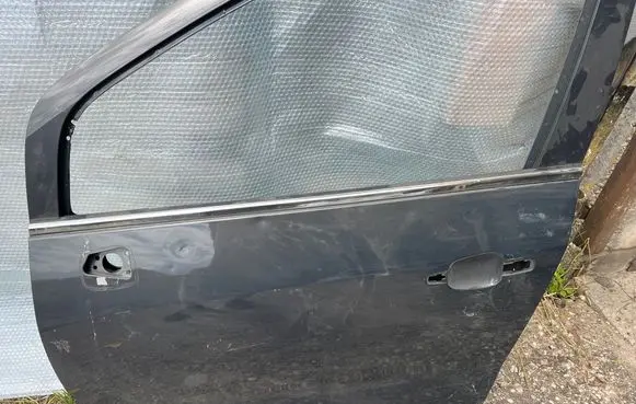 Opel Mokka X Front door