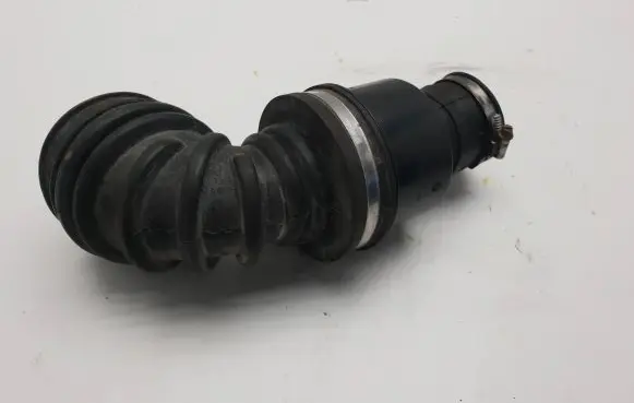 Opel Insignia A Air intake duct part V9079L017 9419060