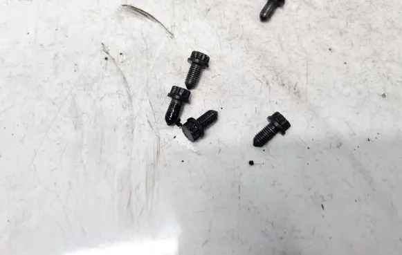 Skoda Praktik (5J8) Nuts/bolts 