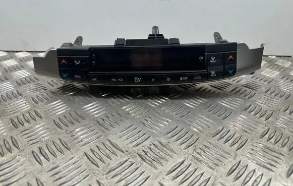 Lexus CT 200H Climate control unit 5590076080