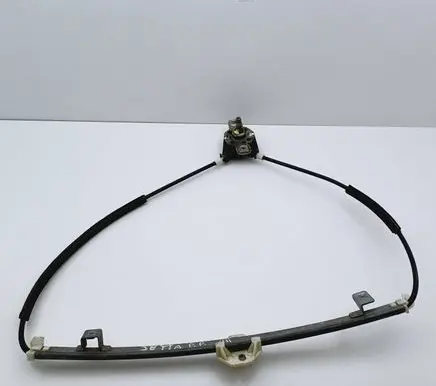 Volkswagen Jetta II Front door manual window regulator 191837402