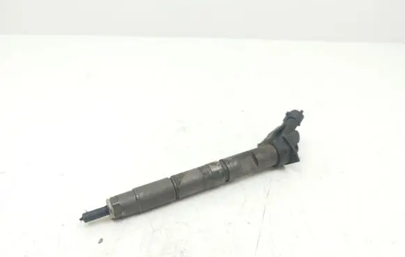 Toyota Verso-S Fuel injector 2367033060 110618 044511602