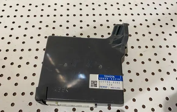Lexus IS 220D-250-350 Air conditioning/heating control unit 8865053210