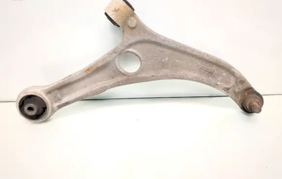 Hyundai i40 Front lower control arm/wishbone 849106 A6082M