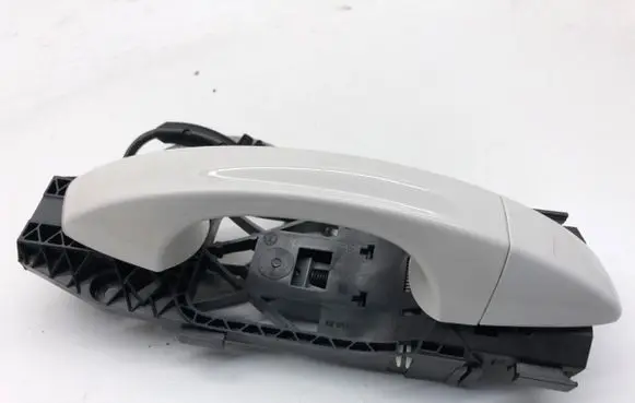 Skoda Octavia Mk3 (5E) Front door exterior handle
