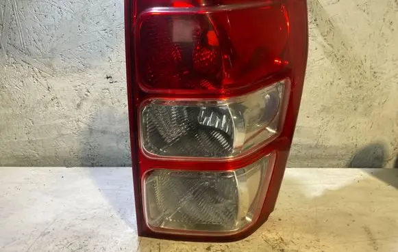 Suzuki Grand Vitara II Rear/tail lights 22059079