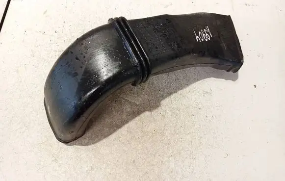 Air intake hose/pipe