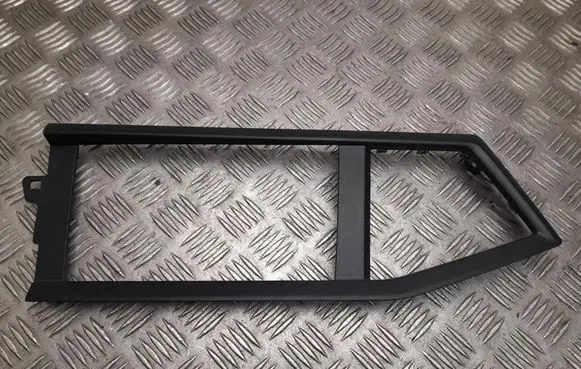 Volkswagen Transporter - Caravelle T6 Radio/GPS head unit trim 7L1857038J