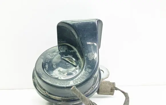 BMW 5 E39 Horn signal 703881157