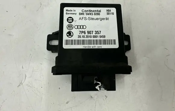 Volkswagen Touareg II Light module LCM 7P6907357