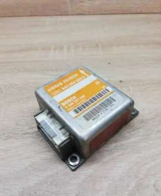 Audi A4 S4 B5 8D Airbag control unit/module 8a0959655c 0285001038