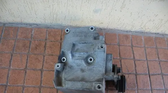 Audi A6 Allroad C5 A/C compressor mount bracket 038260885C
