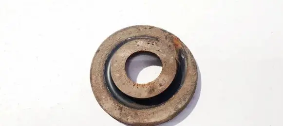 Volkswagen PASSAT B6 Front coil spring rubber mount 1k0512149b