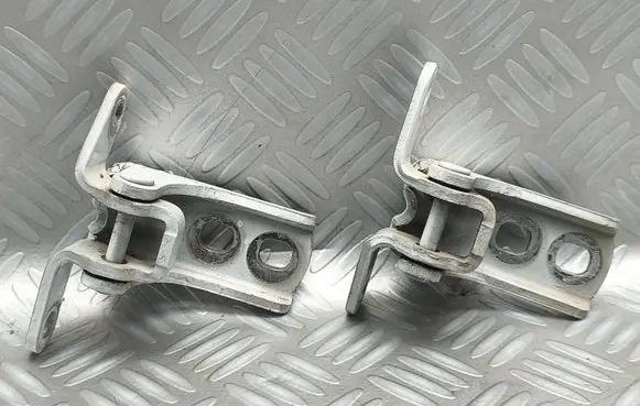Opel Zafira C Front door hinge set 