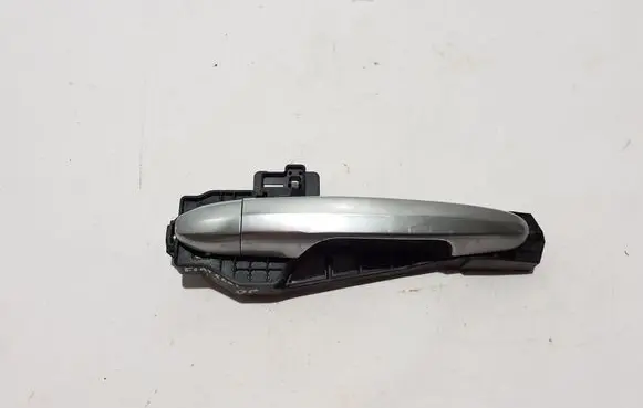 Fiat 500L Front door exterior handle 