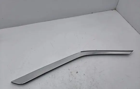Volkswagen T-Roc Rear side glass trim 2GA853346E