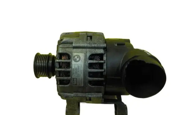 BMW 3 E46 Generator/alternator 7501599 M54B30