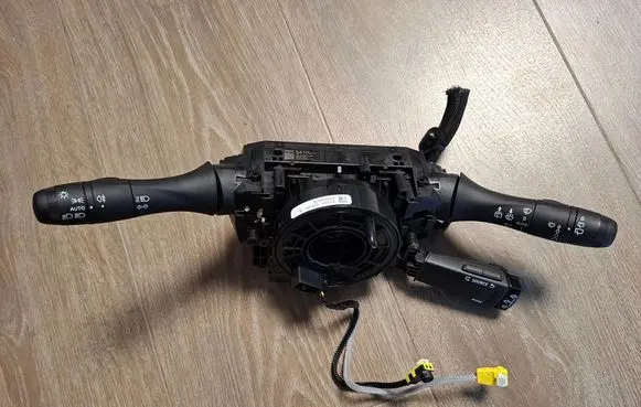 Renault Symbioz Indicator stalk 255670541R 255541203R