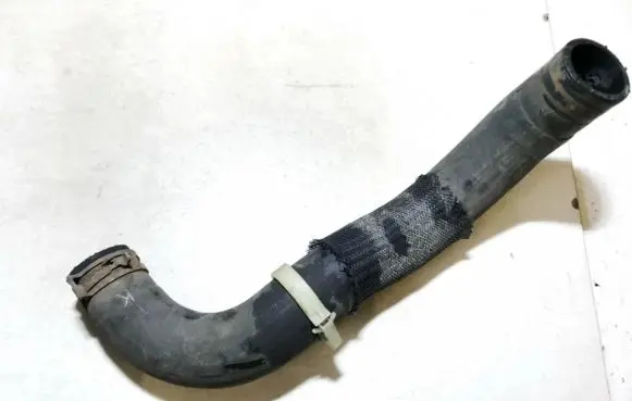 Toyota Auris 150 Engine coolant pipe/hose