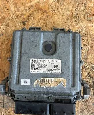 Mercedes-Benz CLA C117 X117 W117 Engine control unit/module A2709000900 A2709010900 0261S08233