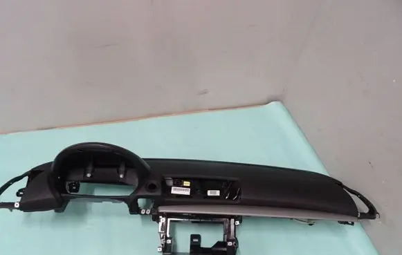 BMW 1 E81 E87 Dashboard 