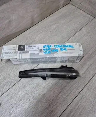 Mercedes-Benz C W205 Mirror indicator light A0999067101