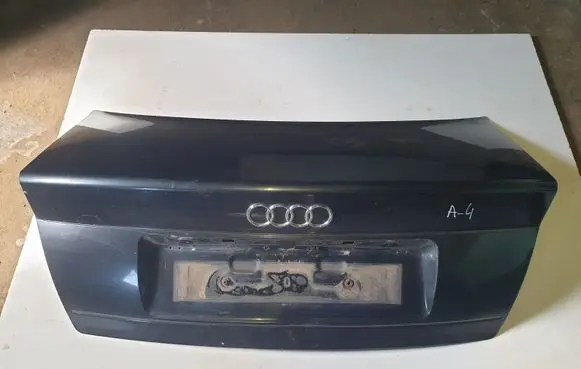 Audi A4 S4 B5 8D Tailgate/trunk/boot lid