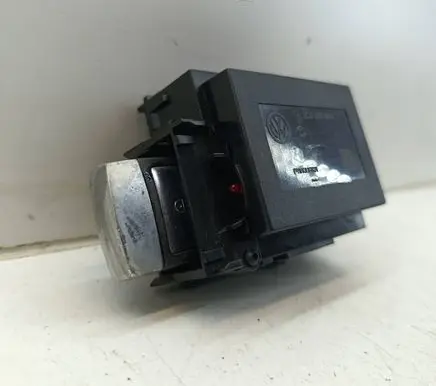 Volkswagen PASSAT B7 Ignition lock 3C0905843T