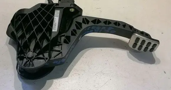 Volkswagen Scirocco Clutch pedal 1K1721059FA