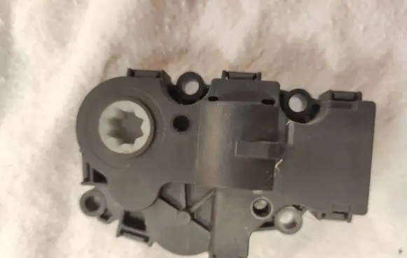 Volvo S60 A/C air flow flap actuator/motor 25032015 31404460