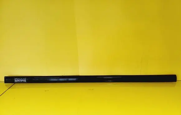 Opel Vectra B Front door trim (molding) 90586905
