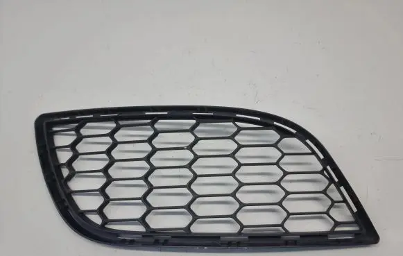 Alfa Romeo Giulietta Front bumper lower grill 156085891