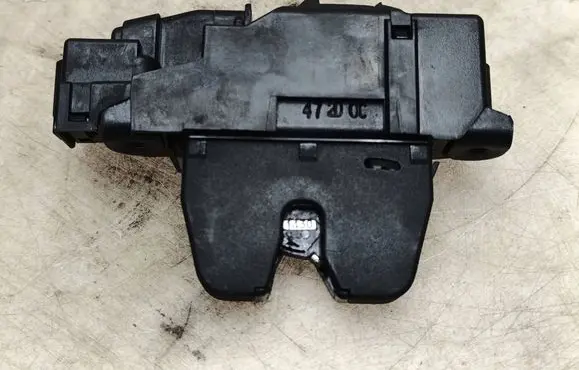 Opel Corsa F Tailgate/trunk/boot lock/catch/latch 3644675 E1108518 A073377