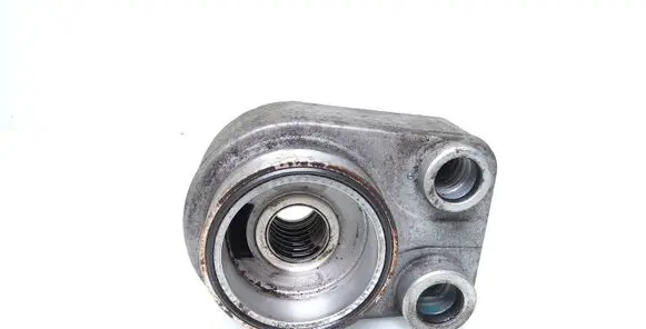 Mercedes-Benz A W176 Oil filter mounting bracket 213059324R