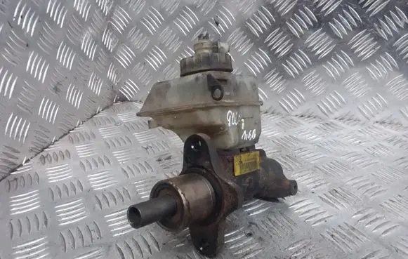Volkswagen Golf III Master brake cylinder 10612201403 0032001400054873