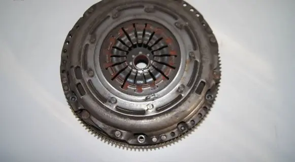 Volkswagen Tiguan Dual mass flywheel 03L105266CB 03L105266CA 03L141025L