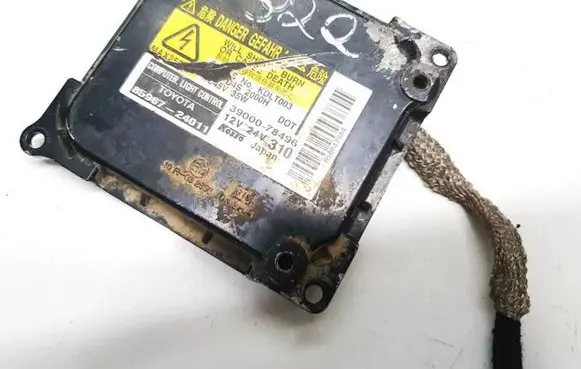 Toyota Avensis T250 Headlight ballast module Xenon 8596724011 85967-24011