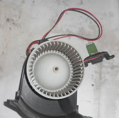 Renault Kangoo II Heater fan/blower 173830000
