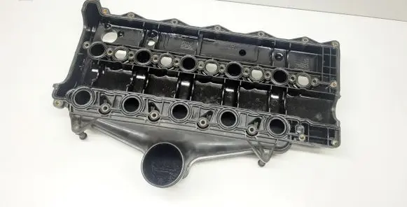 Volvo XC70 Rocker cam cover 30743312 30743259