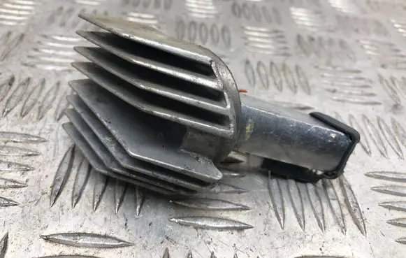 Headlight part