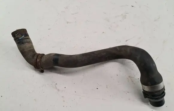Volvo XC90 Engine coolant pipe/hose 31368537