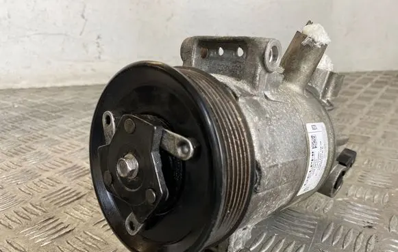 Volkswagen PASSAT B7 Air conditioning (A/C) compressor (pump) TSP0155997 1228DPSS 05046233146D