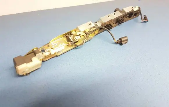 Volkswagen PASSAT B5.5 Tailgate/trunk/boot lock/catch/latch 3B5827297