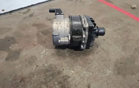 Volvo V60 Electric auxiliary coolant/water pump 31293979